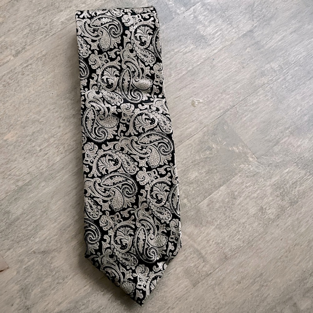 Chaps Men’s Necktie